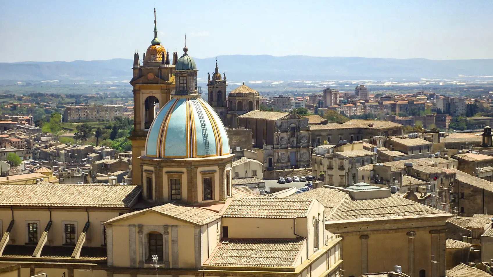 Cosa vedere a Caltagirone in un giorno: la capitale della ceramica