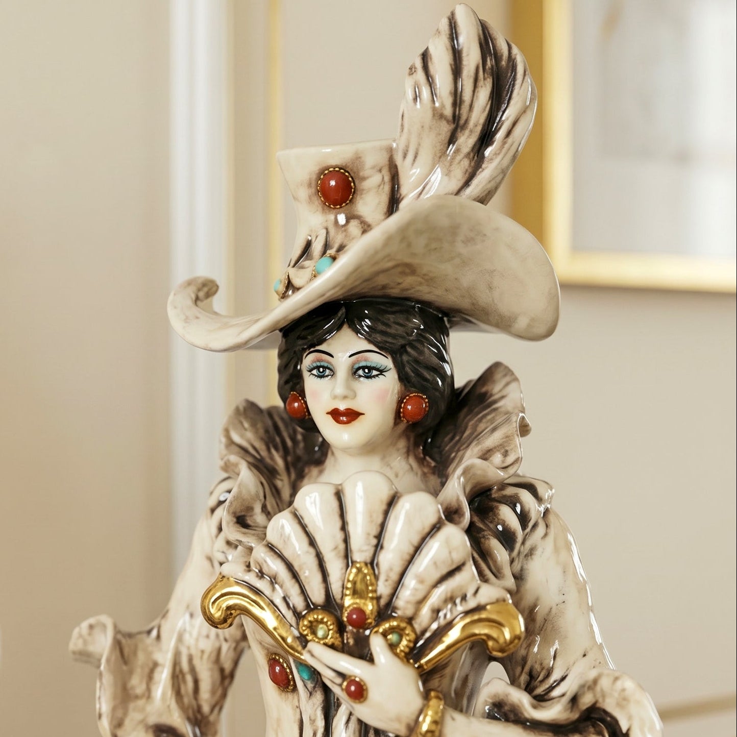 Lumiera Grande Femmina in Ceramica di Caltagirone h 40 cm - Madreperla Oro e Lustri