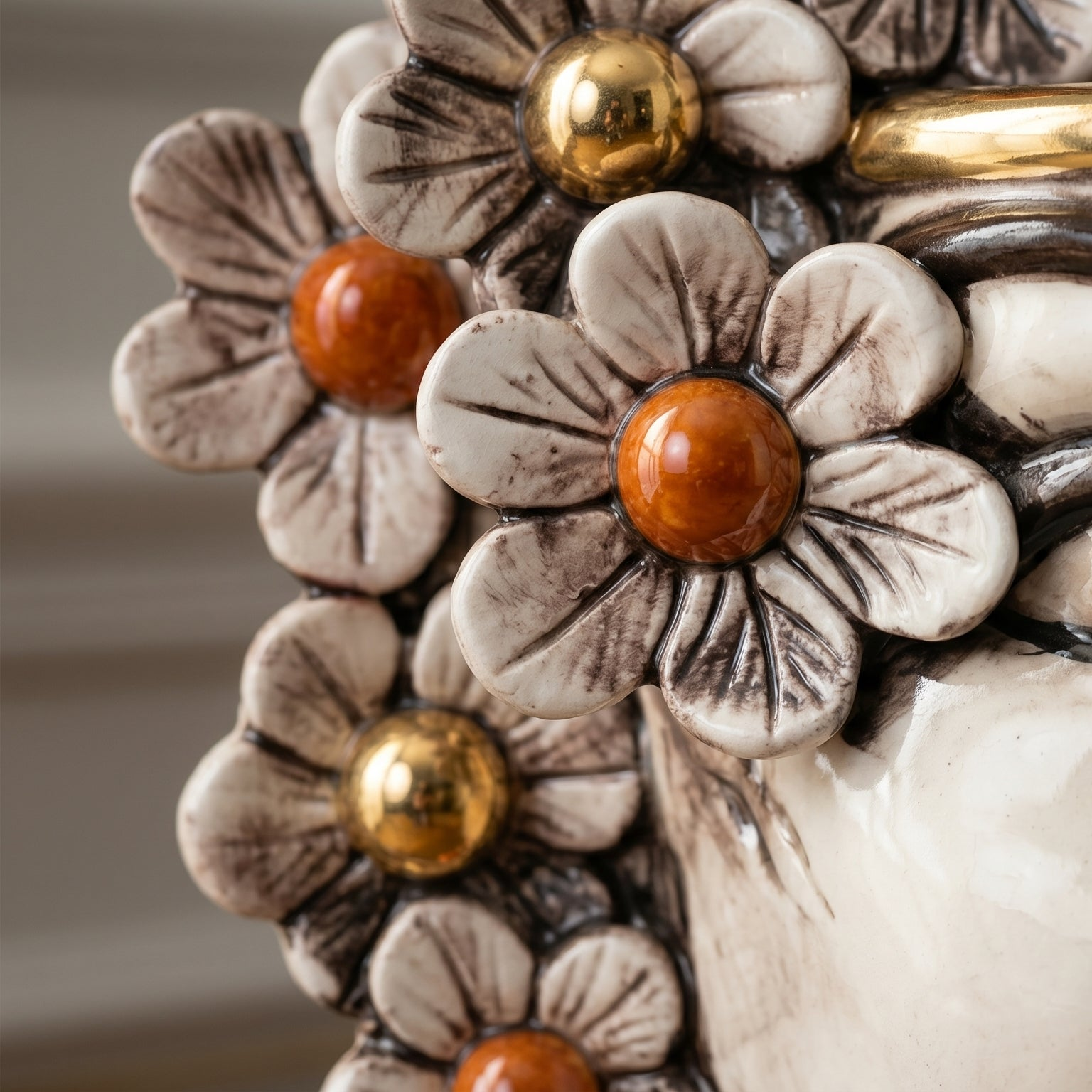 Testa di Moro con Fiori h 20 cm - Donna, Madreperla Antichizzato Oro e Lustri
