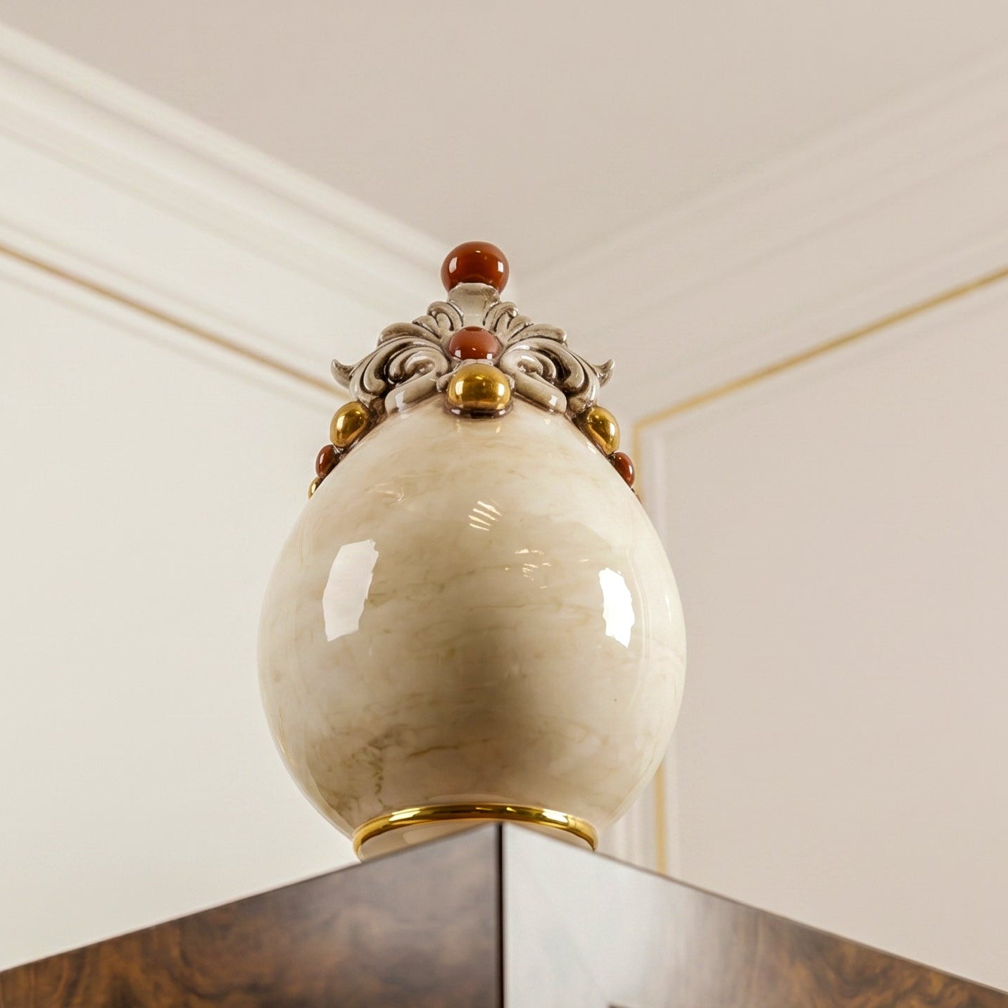 Uovo Decorativo in Ceramica di Caltagirone h 18 cm - Madreperla Oro e Lustri