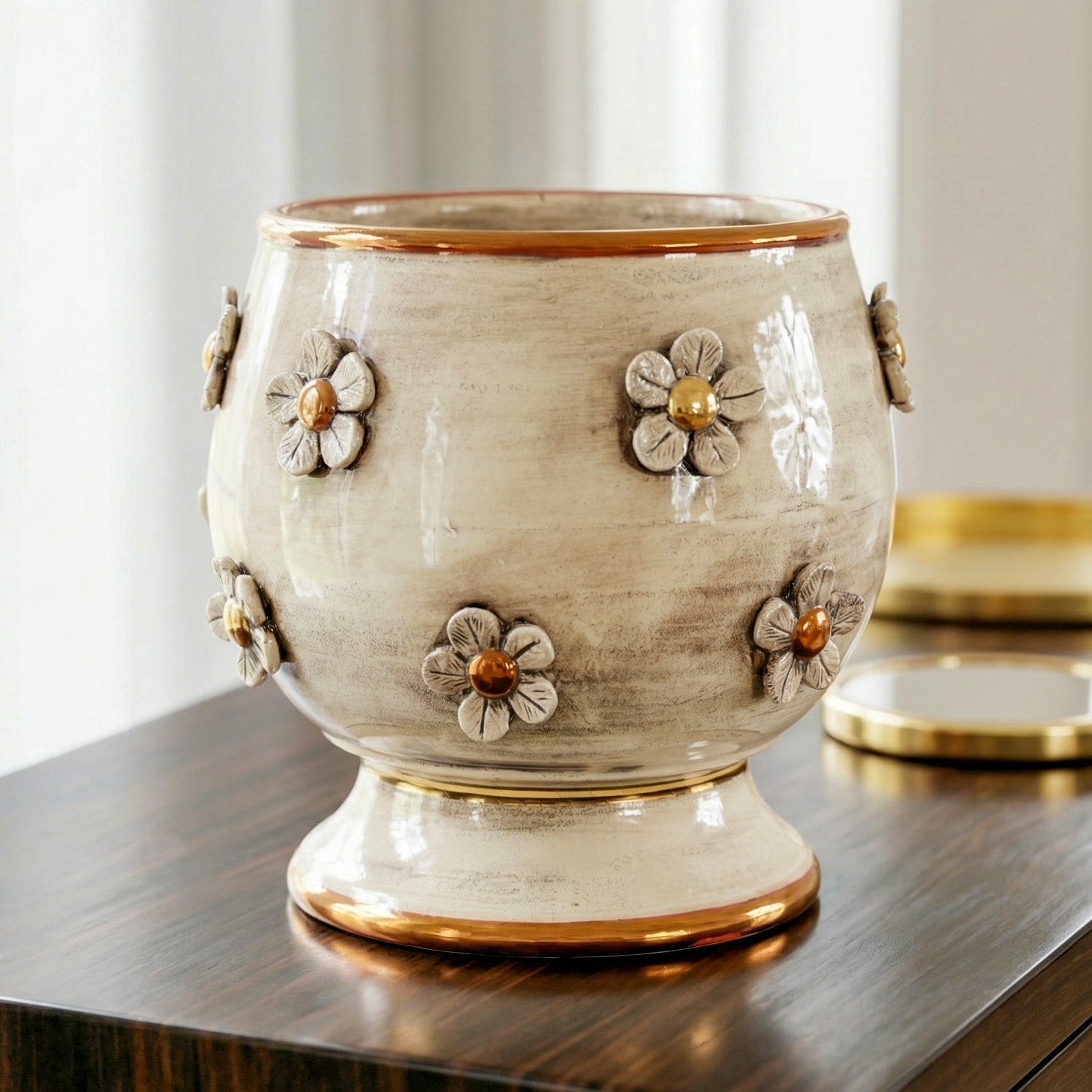 Vaso c/fiori h 20 madreperla antichizzato oro e lustri