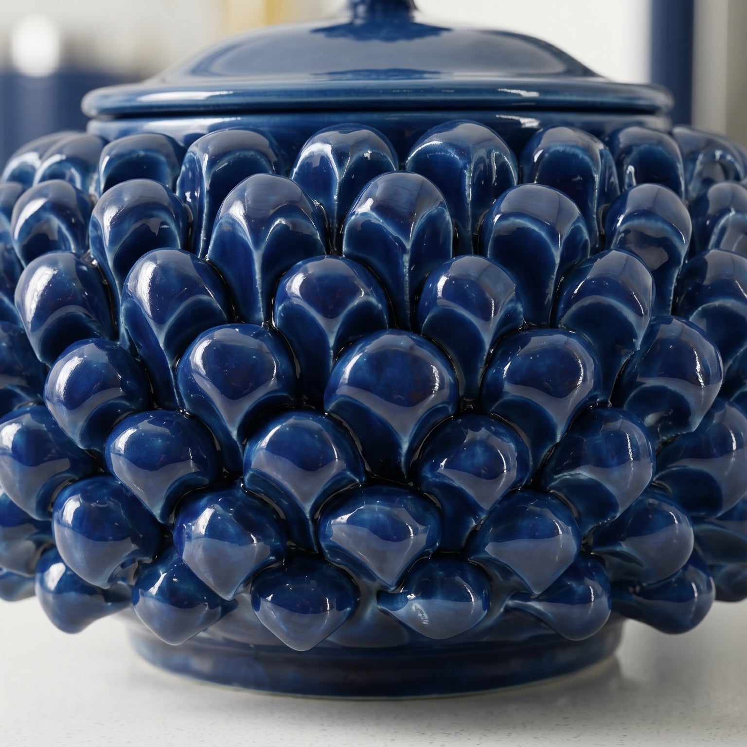 Biscottiera a Pigna in Ceramica di Caltagirone Ø 20 cm - Blu Intenso
