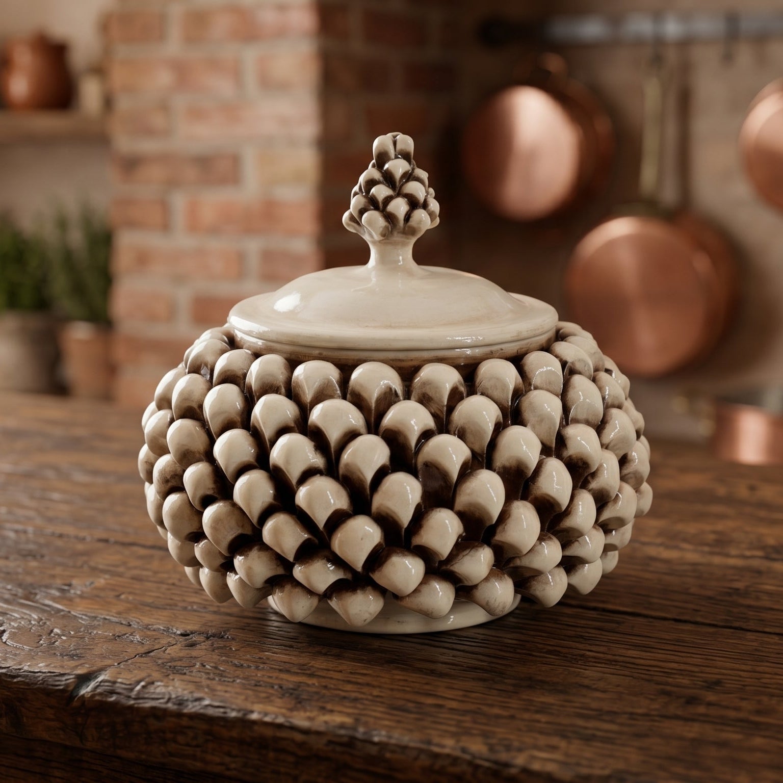 Biscottiera a Pigna in Ceramica di Caltagirone Ø 20 cm - Madreperla Antichizzato