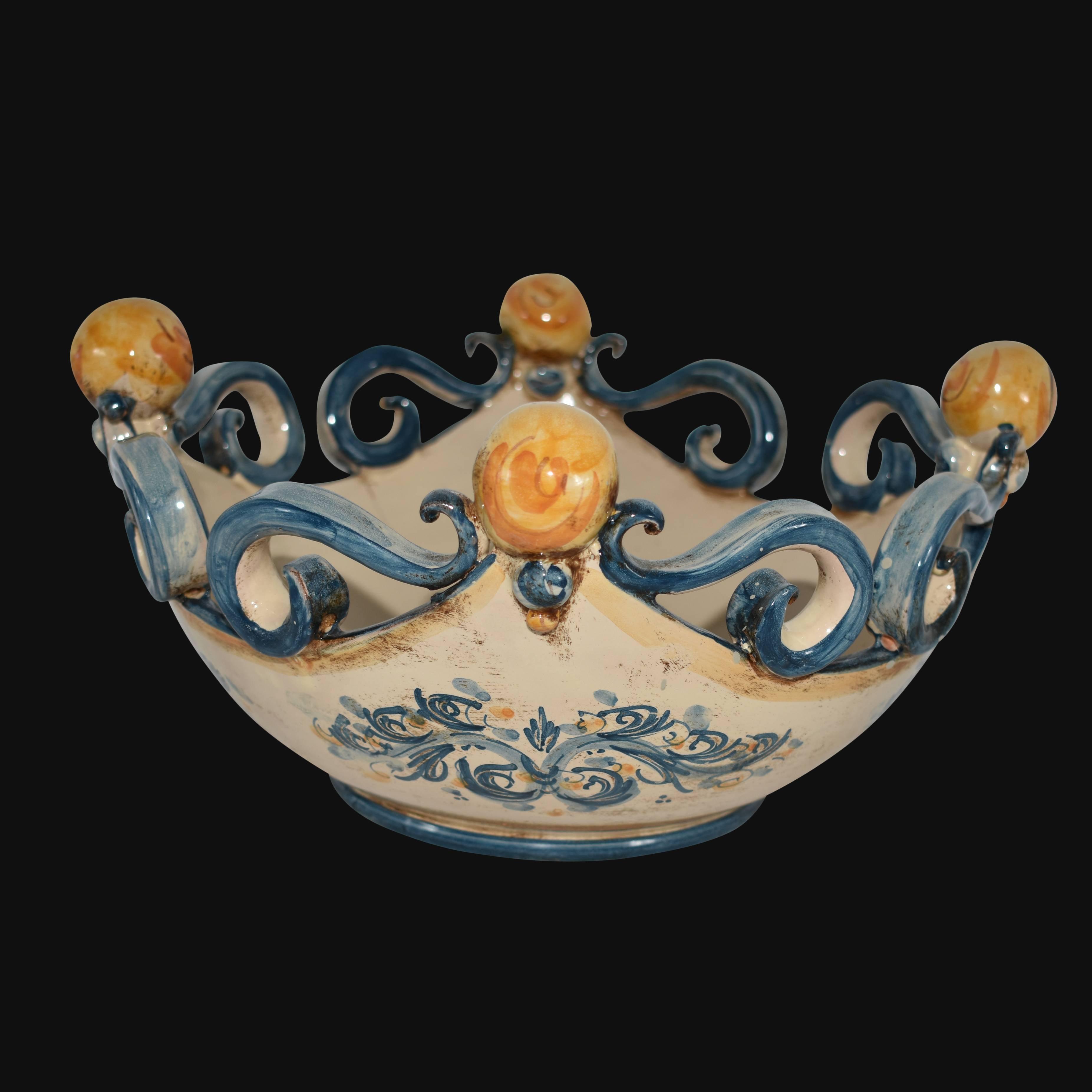 Ceramiche di Caltagirone fatti a mano con decori blu e arancio, pezzo unico artigianale