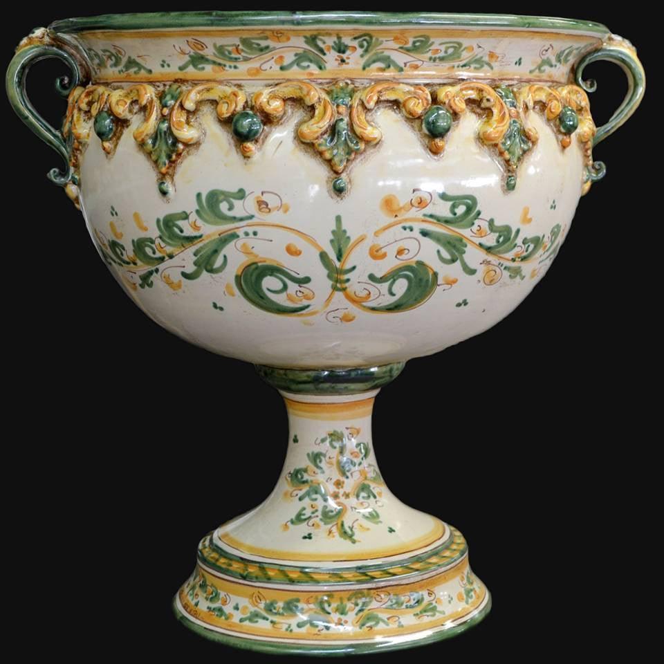 Ceramiche di Caltagirone fatti a mano con decori verdi e gialli, vaso su piedistallo