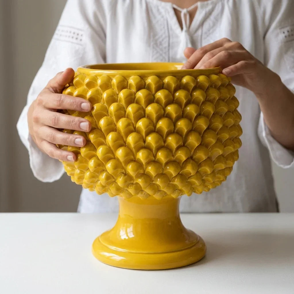 Vaso Mezza Pigna in Ceramica di Caltagirone - Senape
