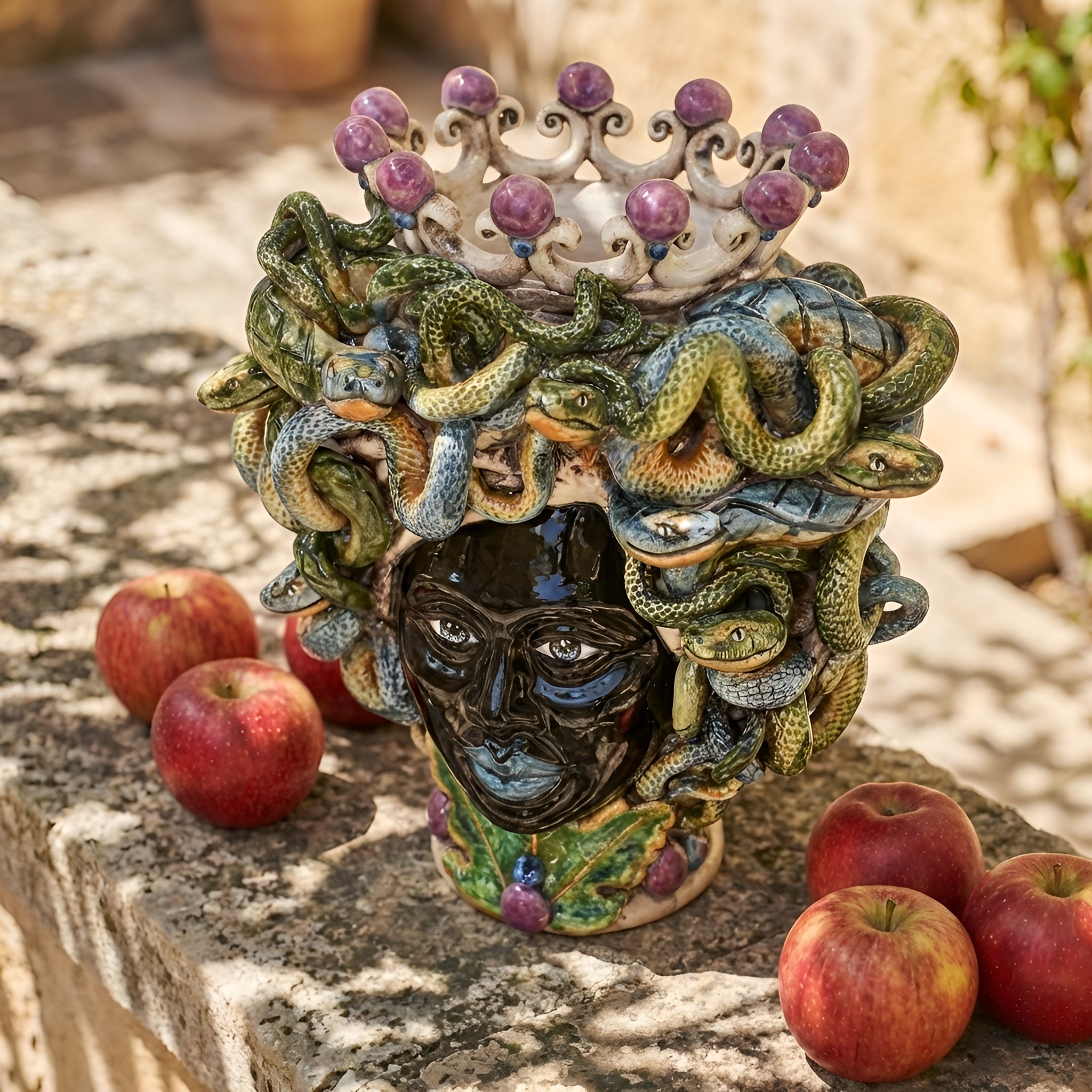 Testa Medusa h 20 cm - Lustro Glicine | Ceramica Caltagirone