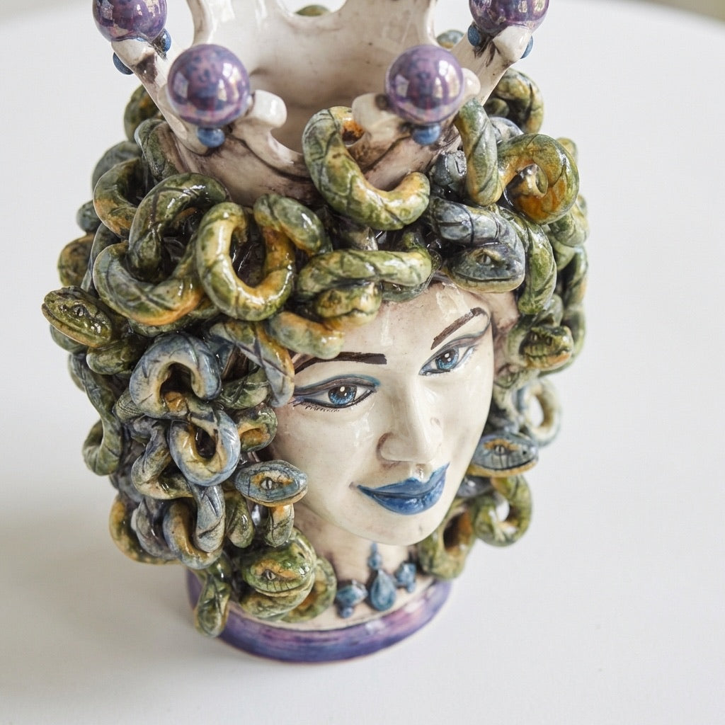 Testa Medusa h 25 cm - Lustro Glicine | Ceramica Caltagirone