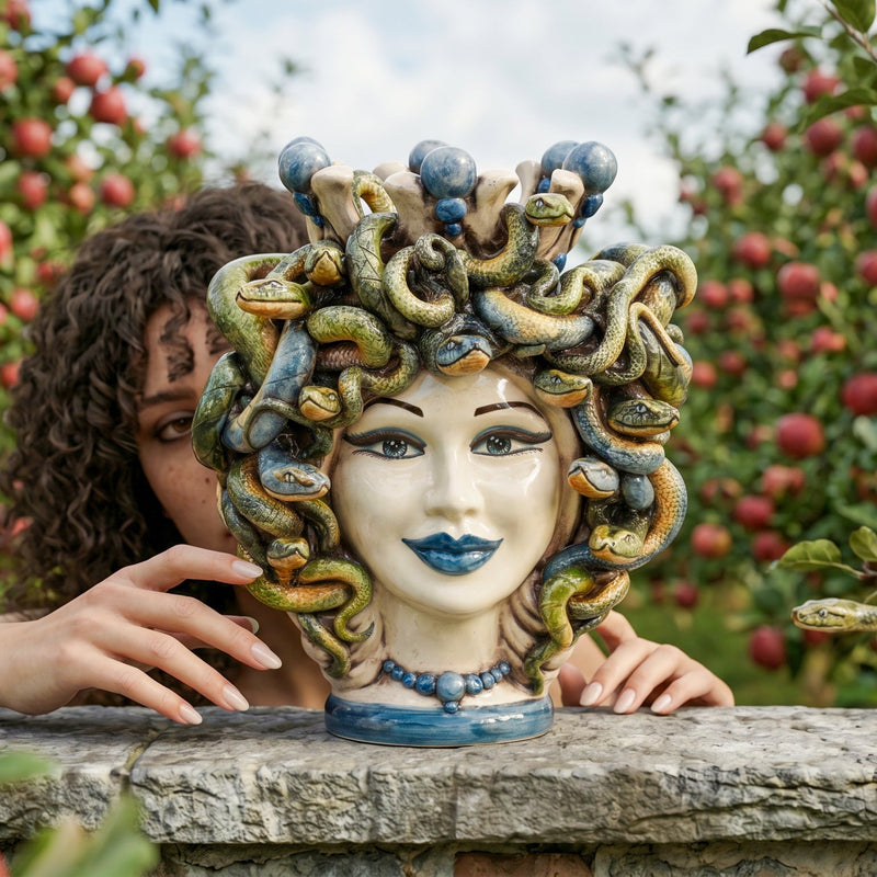 Testa Medusa h 25 cm - con Perline Blu | Ceramica Caltagirone
