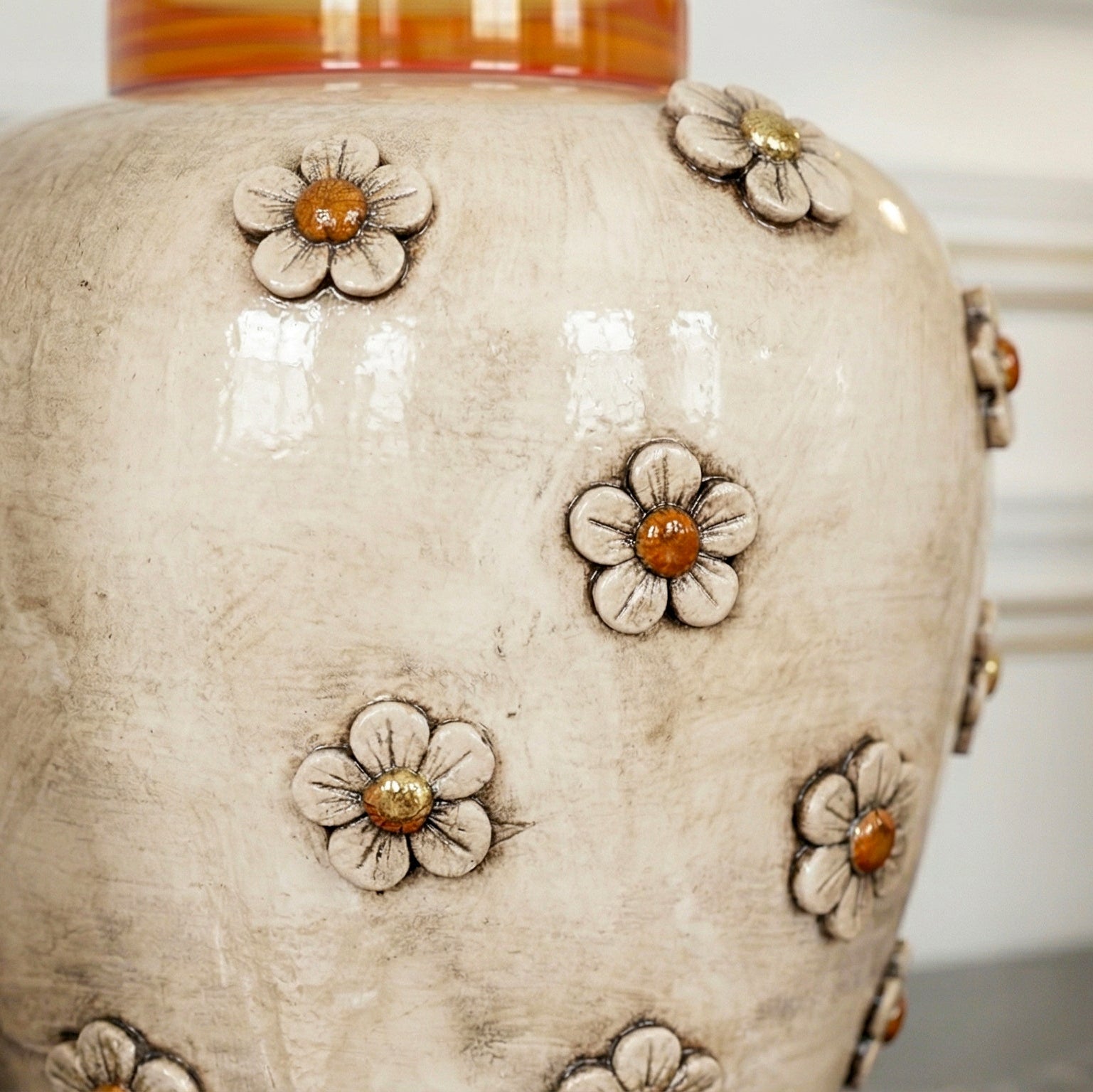 Vaso boccia c/fiori h 27 madreperla antichizzato oro e lustri