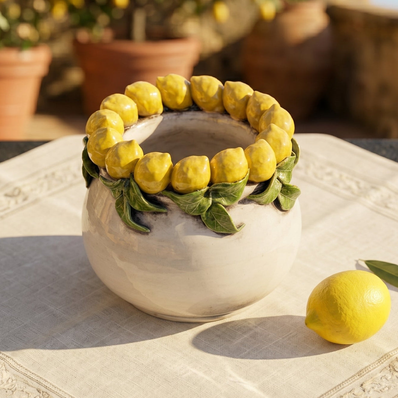 Vaso in Ceramica di Caltagirone h 16 cm - Limoni di Sicilia, Madreperla Colorato