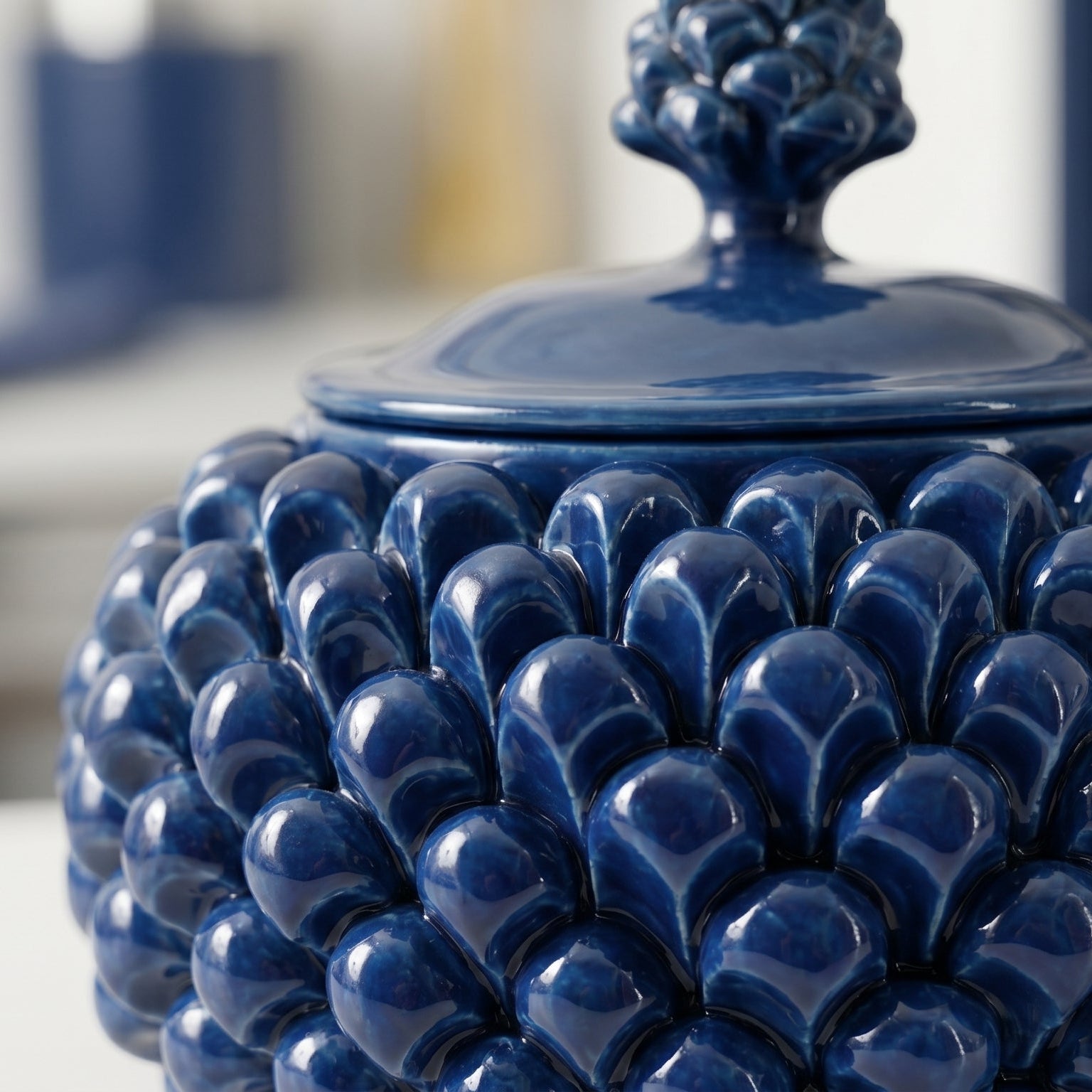 Biscottiera a Pigna in Ceramica di Caltagirone Ø 20 cm - Blu Intenso