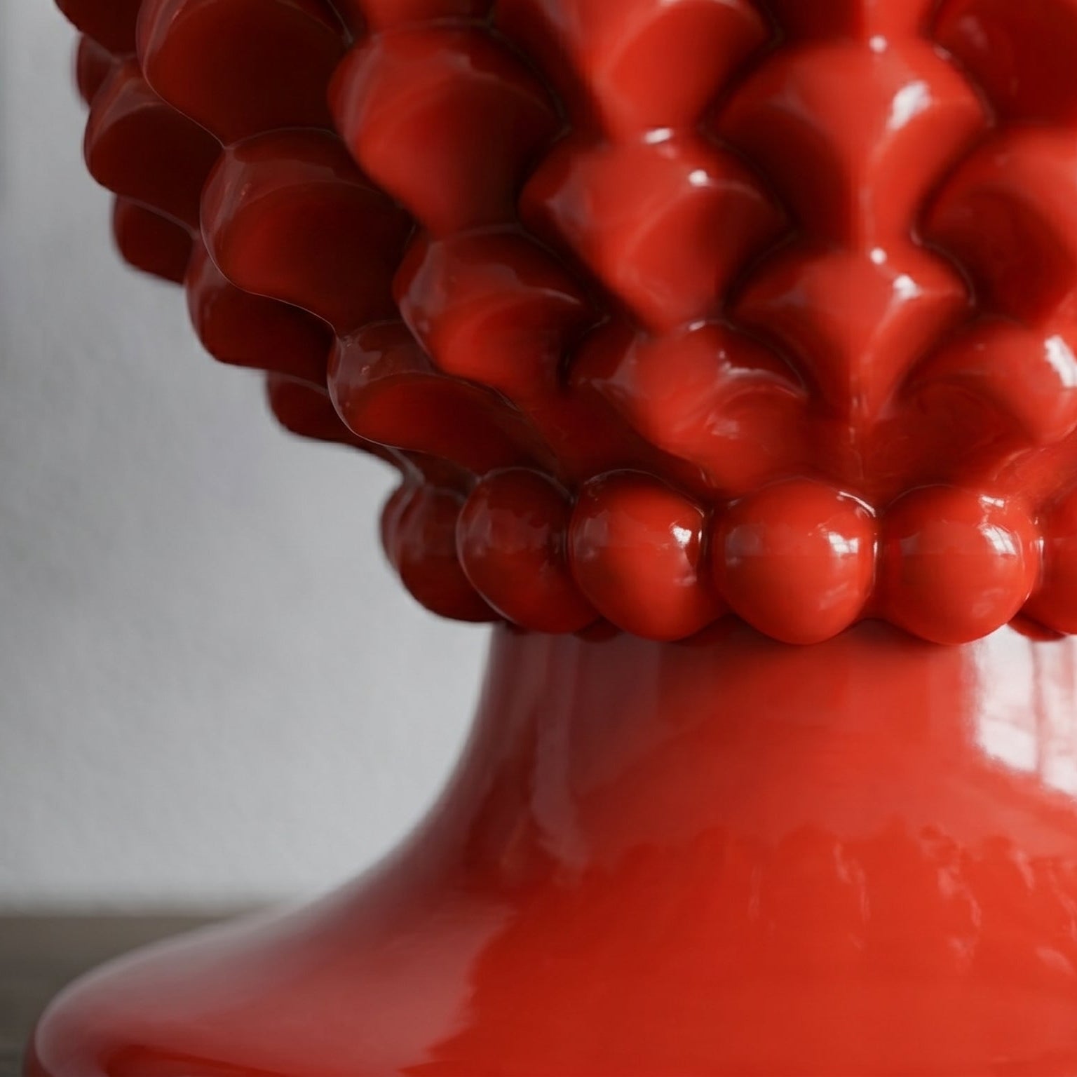 Portacandela a Pigna in Ceramica di Caltagirone h 18 cm - Rosso Fuoco | Bomboniera