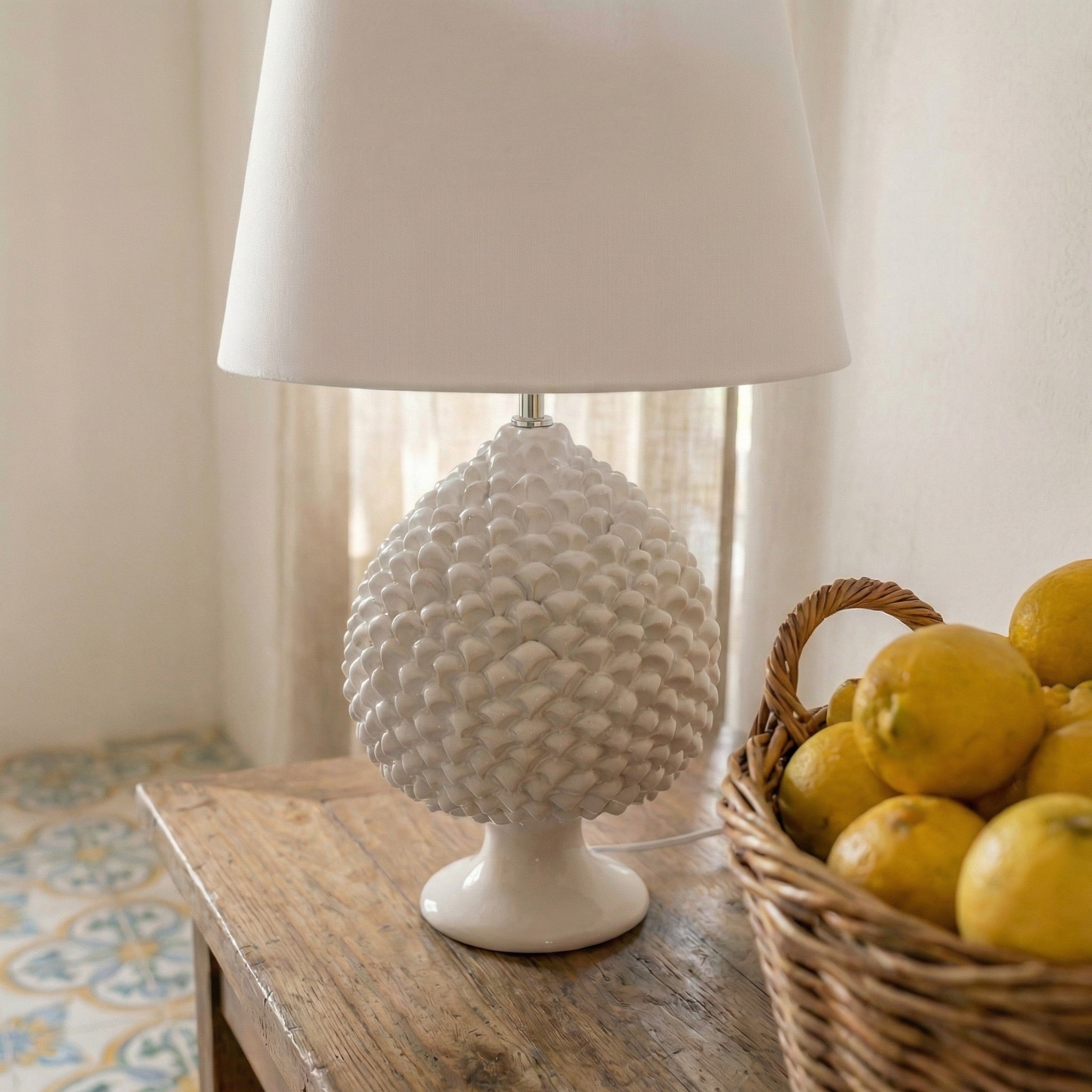 Lume Pigna in Ceramica di Caltagirone - White Line