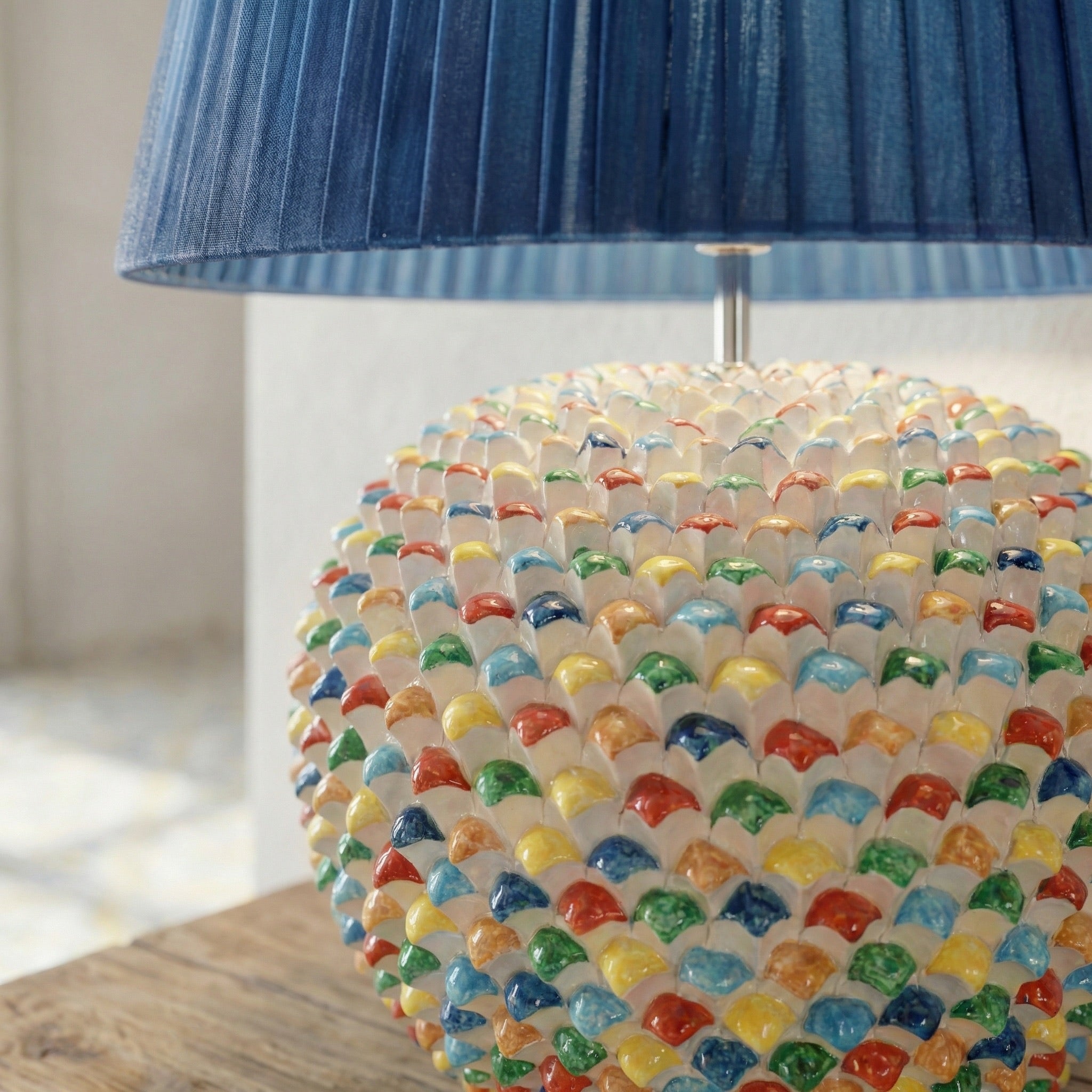 Lume a Palla Pigna Moderna in Ceramica di Caltagirone