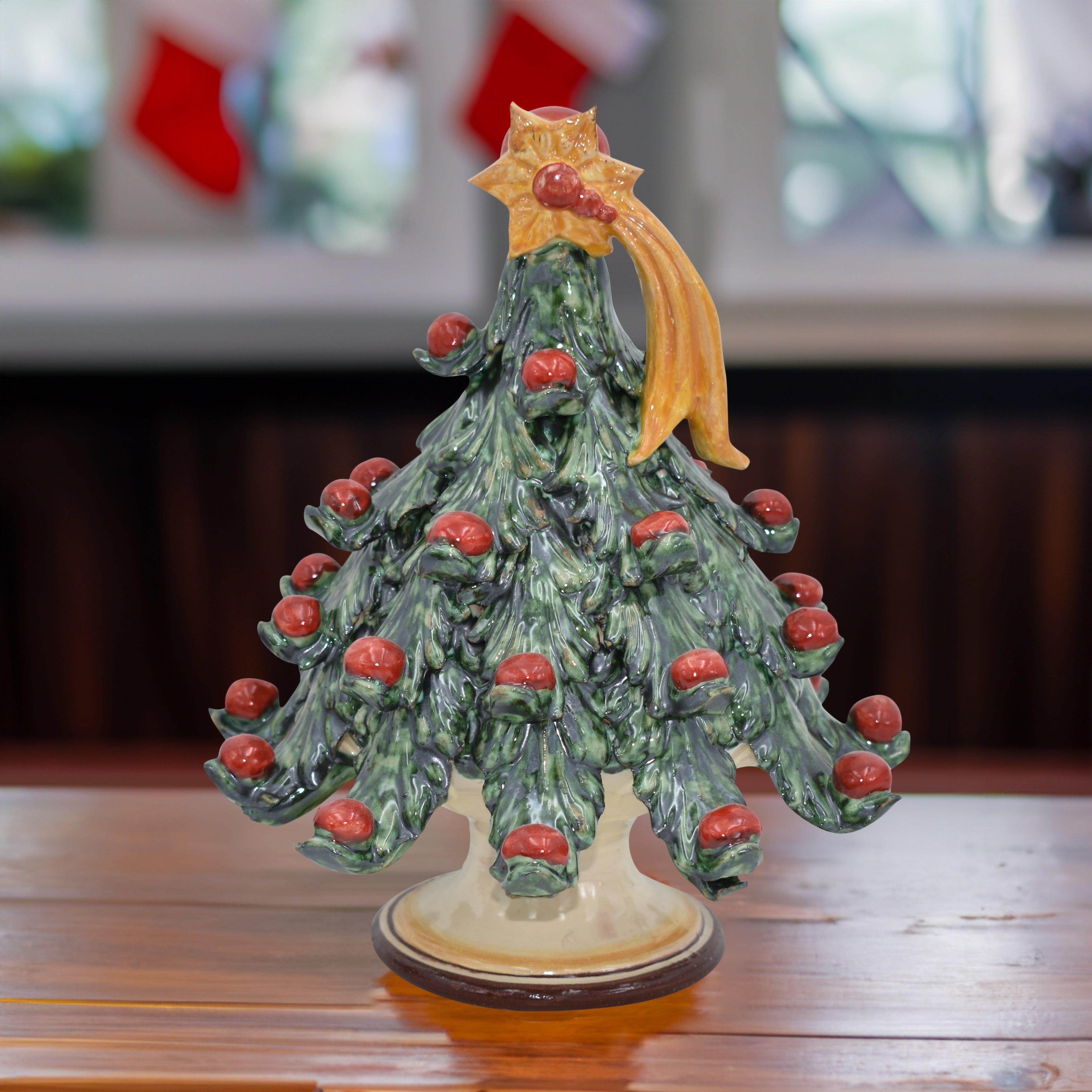 Albero di Natale in ceramica artistica verde e rossa, ceramiche Caltagirone fatti a mano.