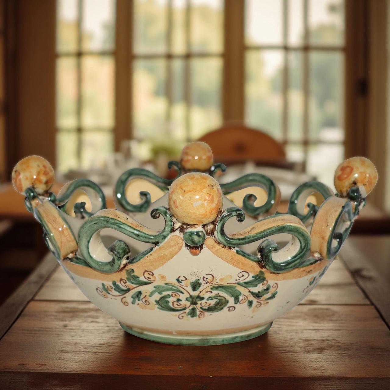 Centrotavola ceramiche Caltagirone fatti a mano, decoro verde arancio, stile artigianale Sofia