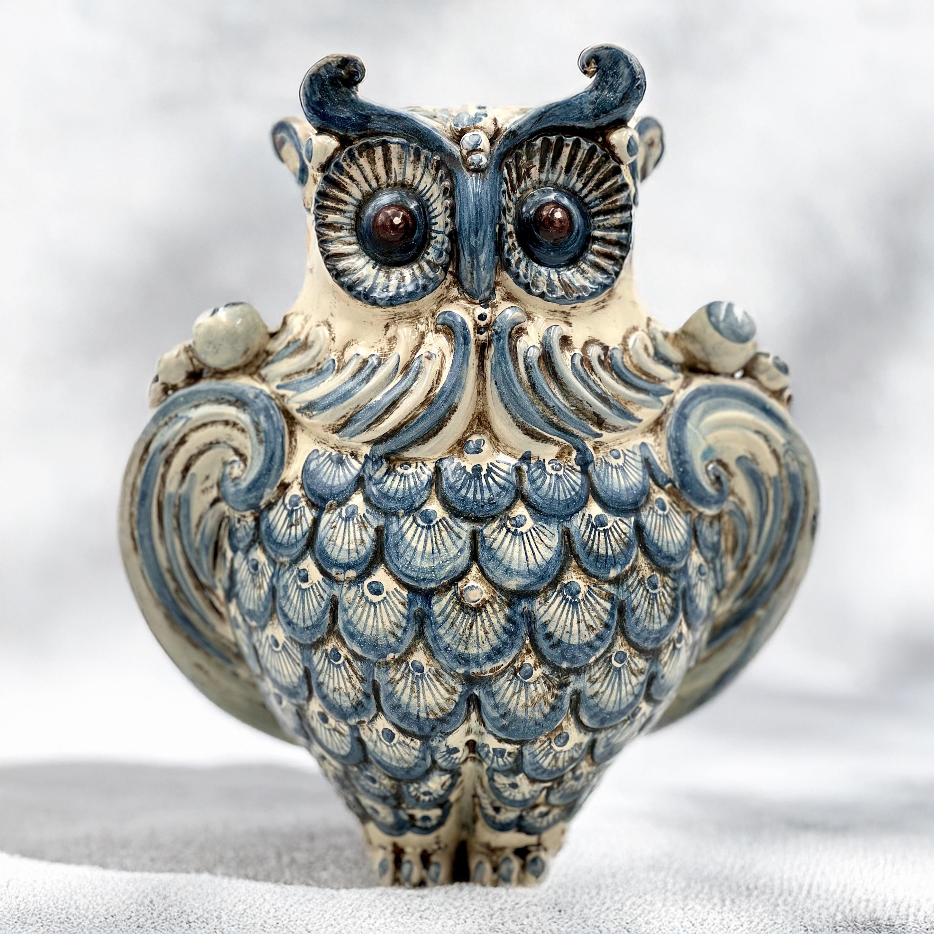 Gufo in ceramica blu, ceramiche caltagirone fatti a mano, stile artigianale Sofia