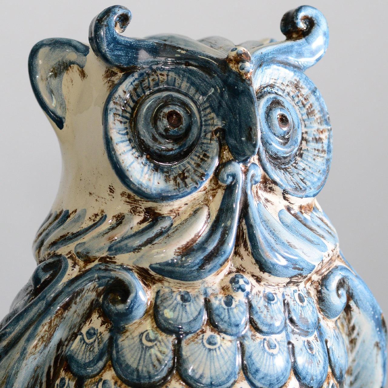 Gufo in ceramica blu fatto a mano, ceramiche Caltagirone Sofia, arte tradizionale siciliana