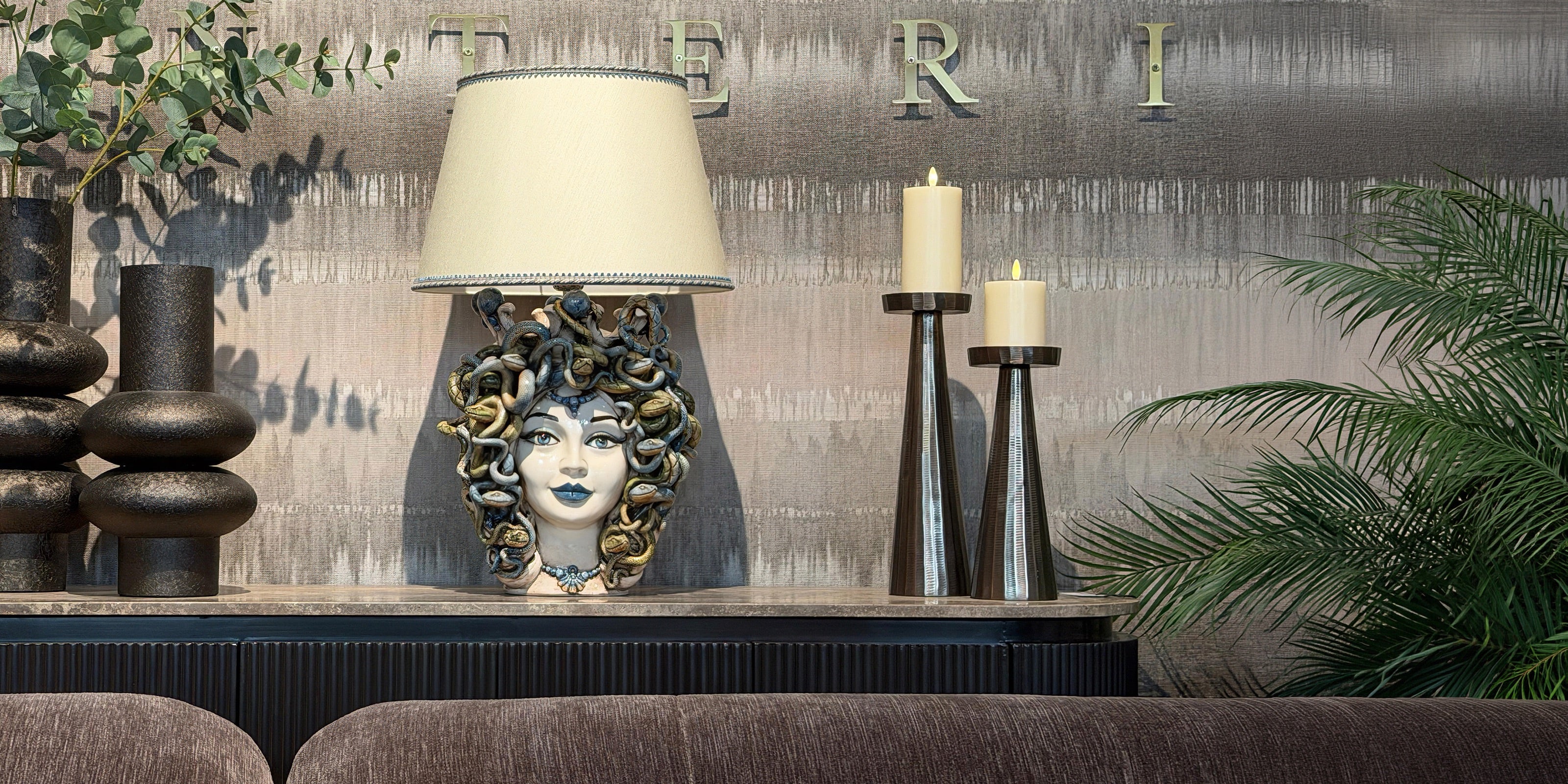 Testa Medusa in ceramica siciliana di Caltagirone fatta a mano — Ceramiche di Caltagirone Sofia