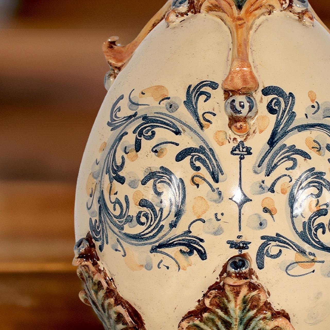 Uovo in ceramica di Caltagirone Sofia dipinto a mano, decoro tradizionale siciliano