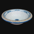 Lavabo in ceramica di Caltagirone fatta a mano con decori blu e arancio, design tradizionale artigianale